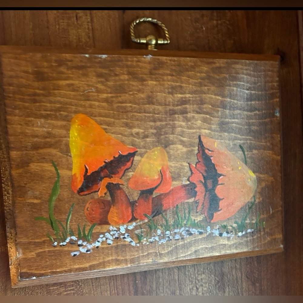 Vintage Mushroom Decor